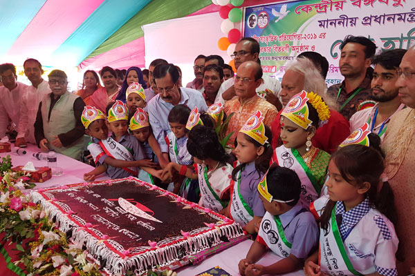 প্রধানমন্ত্রীর জন্মদিনে টুঙ্গিপাড়ায় শিশু সমাবেশ