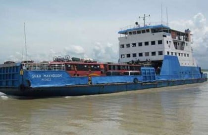 কাঁঠালবাড়ী-শিমুলিয়া নৌরুটে ফেরি চলাচল বন্ধ