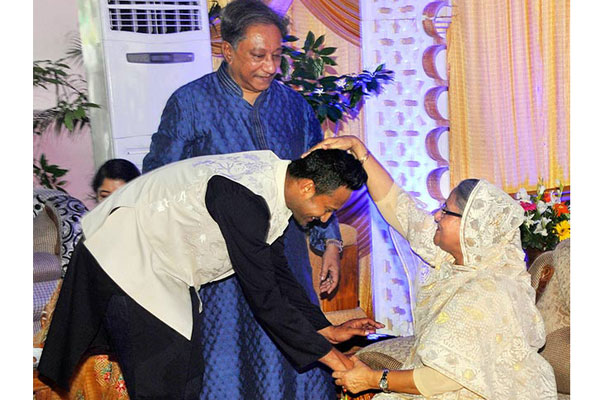 প্রধানমন্ত্রীর জন্মদিনে যা লিখলেন সাকিব