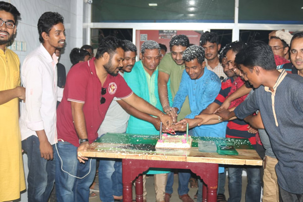 ভালুকায় প্রধানমন্ত্রীর জন্মদিন উদযাপন

