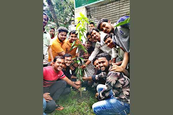 সিংড়ায় বৃক্ষরোপণ অভিযান উদ্বোধন