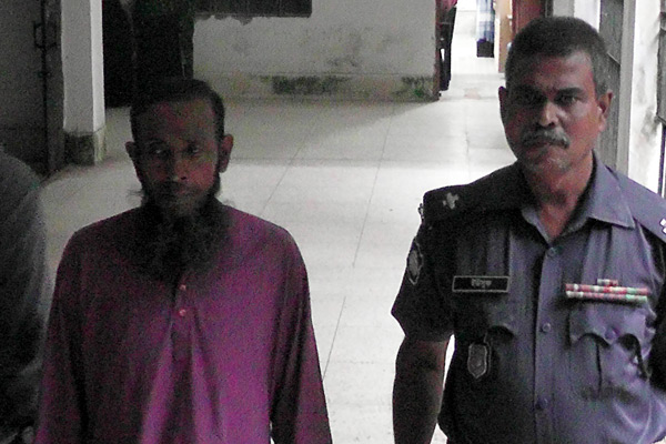 ঝালকাঠিতে স্ত্রীকে হত্যার দায়ে স্বামী ও তার প্রেমিকার যাবজ্জীবন 

