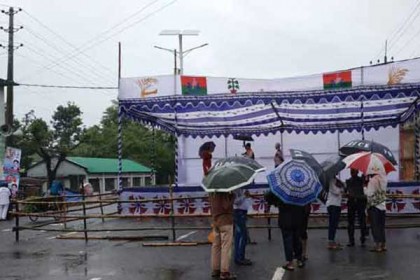 রাজশাহীতে বিকেলে বিএনপির সমাবেশ, হঠাৎ বন্ধ বাস চলাচল