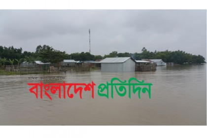 চাঁপাইনবাবগঞ্জে পদ্মা-মহানন্দার পানি বৃদ্ধি, পানিবন্দি ৫ হাজার