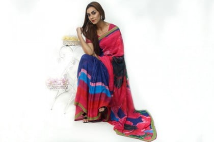 সারা’র পূজার আয়োজন 