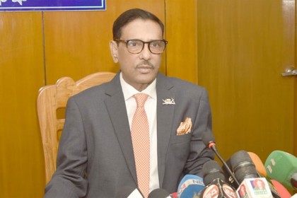 খালেদার স্বাস্থ্য নিয়ে বিএনপি ও চিকিৎসকদের বক্তব্য এক নয়: ওবায়দুল কাদের