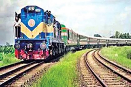 আড়াই ঘণ্টা পর সিলেট-চট্টগ্রাম রুটে ট্রেন চলাচল শুরু
