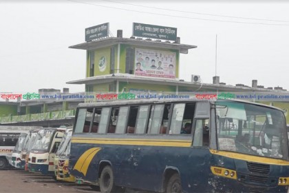 খুলনা থেকে গোপালগঞ্জসহ ৪ রুটে বাসচলাচল বন্ধ