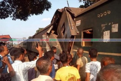 রংপুরে ট্রেন দুর্ঘটনায় তদন্ত কমিটি গঠন, বরখাস্ত দু’জন