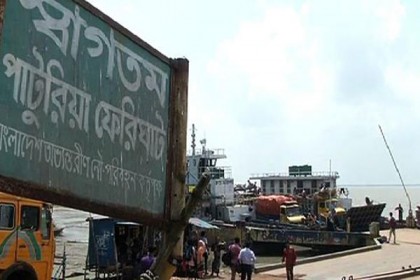 পদ্মায় তীব্র স্রোত, দৌলতদিয়া-পাটুরিয়া নৌ-রুটে অচলাবস্থা