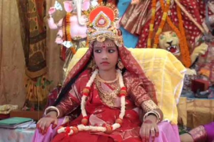 অষ্টমীর কুমারী পূজায় কল্যাণের প্রত্যাশা ভক্তদের