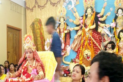 হবিগঞ্জে কুমারী পূজায় দর্শনার্থীদের ঢল