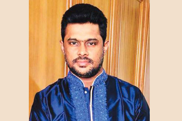 যুবলীগের পিয়ন থেকে শতকোটি টাকার মালিক (ভিডিও)