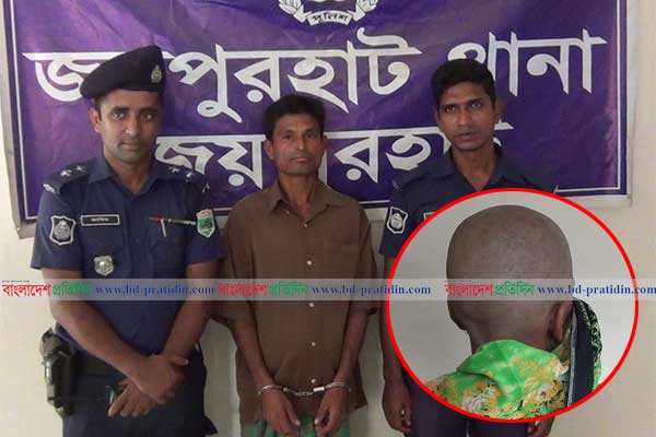 ভাতের প্লেটে চুল পাওয়ায় স্ত্রীর মাথা ন্যাড়া করলেন স্বামী!