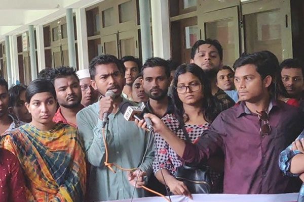 'সিসিটভির ফুটেজ নিয়ে নাটক করলে প্রশাসনকে বুয়েট ছাড়তে হবে'