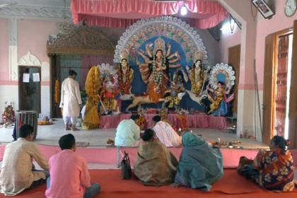 বরিশালে মন্দিরে মন্দিরে দুর্গাদেবীর মহানবমী বিহিত পূজা