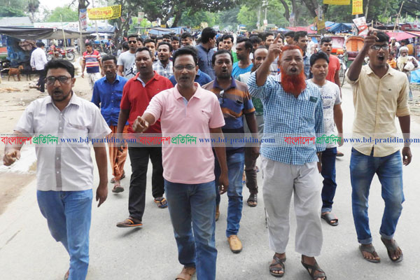 বগুড়ায় আওয়ামী লীগ নেতা আনিছুরকে বহিষ্কার ও গ্রেফতারের দাবি