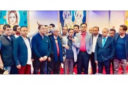 রোমে আওয়ামী ল‌ীগ নেতৃবৃন্দের পূজামণ্ডপ পরিদর্শন
