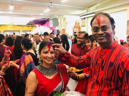 সার্বজনীন দুর্গাপূজায় টরন্টোর মন্দিরে মন্দিরে মানুষের ঢল