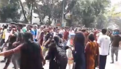 আবরার হত্যার প্রতিবাদে ঢাবি শিক্ষার্থীরা