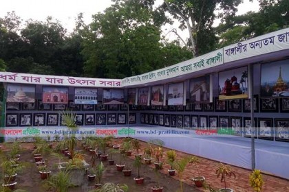 ভিন্ন ভাবে সেজেছে গোপালগঞ্জের জমিদার বাড়ির পূজা মণ্ডপ