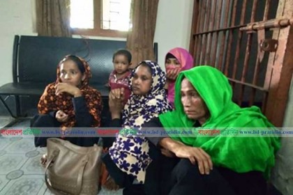 রেলপথে থামছে না নারী অপরাধীদের দৌরাত্ম্য