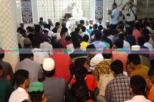 আবরারের রুহের মাগফেরাত কামনায় কুষ্টিয়ায় দোয়া মাহফিল