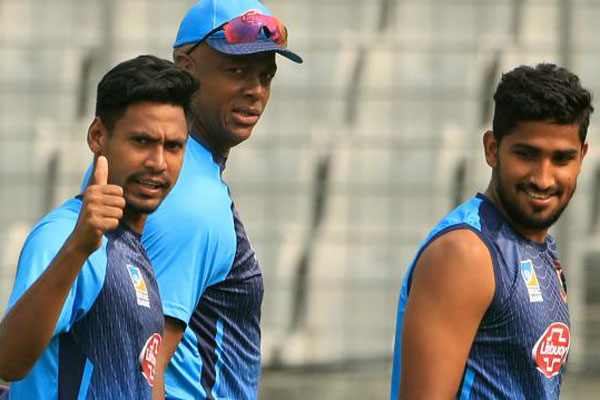 দিনরাত পরিশ্রম করছেন মুস্তাফিজ ও খালেদ