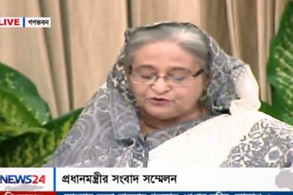 সংবাদ সম্মেলনে প্রধানমন্ত্রী