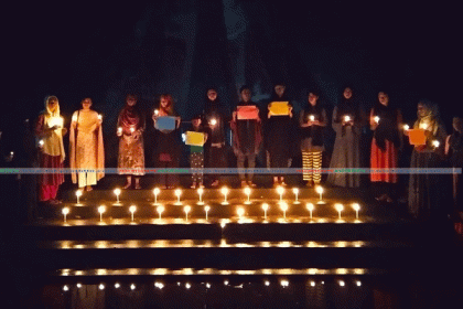 আবরার হত্যার বিচার দাবিতে চবি শিক্ষার্থীদের প্রদীপ প্রজ্জ্বলন 

