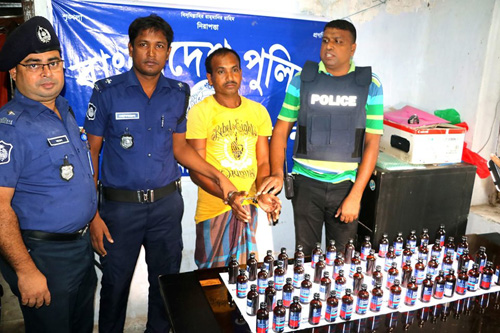 নোয়াখালীতে ফেন্সিডিল উদ্ধার, আটক ১ 