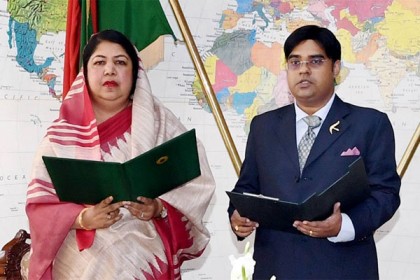 শপথ নিলেন সাদ এরশাদ