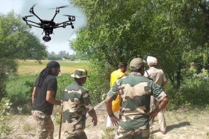 ভারতের আকাশে পাকিস্তানি ড্রোনের আনাগোনায় সতর্কতা জারি