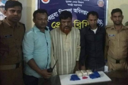 টেকনাফে ৯ হাজার ইয়াবা উদ্ধার, রোহিঙ্গাসহ আটক ২ 