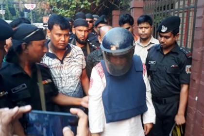 পাগলা মিজানের কাছ থেকে কোটি টাকার চেক-এফডিআর-অস্ত্র উদ্ধার