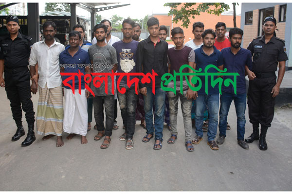 সিদ্ধিরগঞ্জে ১৪ ছিনতাইকারী গ্রেফতার, উদ্ধার ১২৫০ মোবাইল