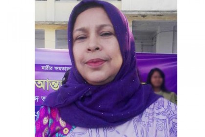 শিক্ষার্থীদের টিফিনের টাকা আত্মসাত করলেন প্রধান শিক্ষিকা