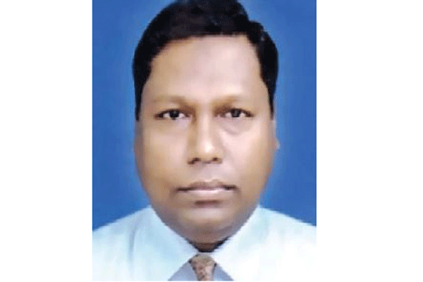 ধর্ষণচেষ্টা মামলায় সাবেক উপসচিব গ্রেফতার

