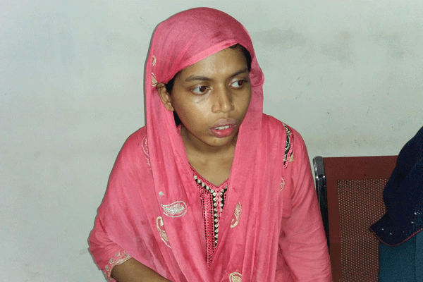 মাদারীপুরে নবজাতককে পুকুরে ছুড়ে হত্যা, মা আটক

