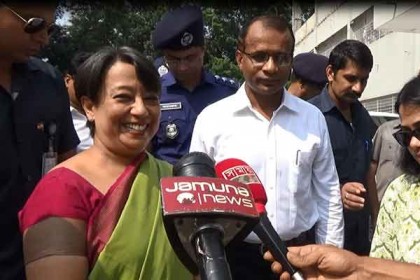 আতিথেয়তায় বাংলাদেশিরাই সেরা : রীভা গাঙ্গুলী দাস