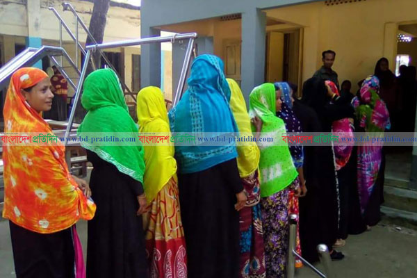 ফুলপুরে শান্তিপূর্ণভাবে চলছে ইউপি সদস্যের শূন্য পদে উপনির্বাচন 