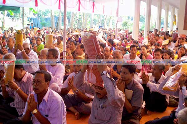 পার্বত্যাঞ্চলে মাসব্যাপী কঠিন চীবর দানোৎসব শুরু