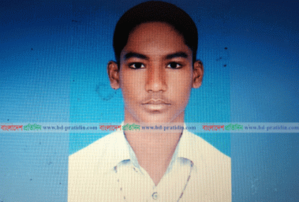 প্রেমের প্রস্তাবে রাজি না হওয়ায় ছাত্রীকে কুপিয়ে জখম