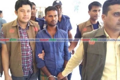 টাঙ্গাইলে অন্তঃসত্ত্বা মা-মেয়ে হত্যা;  রক্তমাখা ছোরাসহ খুনি গ্রেফতার