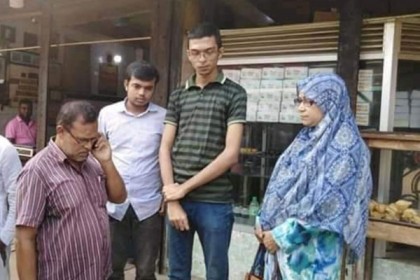 প্রধানমন্ত্রীর সঙ্গে সাক্ষাৎ করতে গণভবনে নিহত আবরারের পরিবার