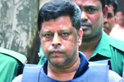 ক্যাসিনো সেলিমের বাড়ির চারতলায় ছিল রংমহল, মেমরি কার্ডে তরুণীদের অন্তরঙ্গ ছবি