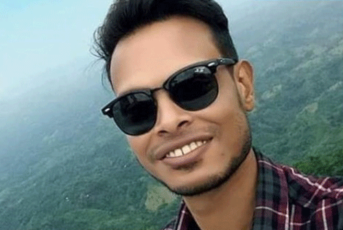নিজ ঘর থেকে কণ্ঠশিল্পী পংকজের ঝুলন্ত মরদেহ উদ্ধার