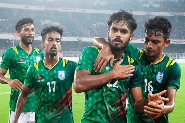 সাদ যেভাবে বাংলাদেশের ফুটবলে তারকা হলেন