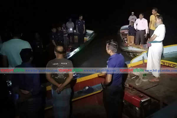 ইলিশ রক্ষা অভিযানে গিয়ে গভীর রাতে দেখা মিলল উপজেলা চেয়ারম্যানের!