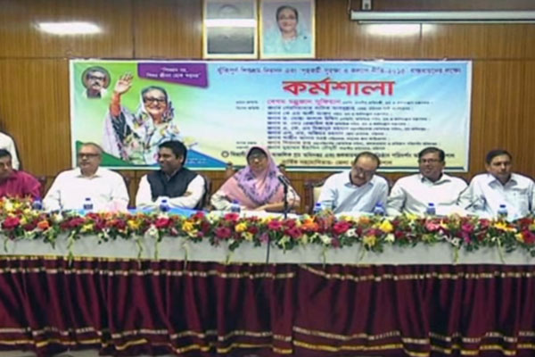 'শিশুদের ভবিষ্যত সুদৃঢ় কাঠামোর মধ্যে গড়ে তুলতে চায় সরকার'